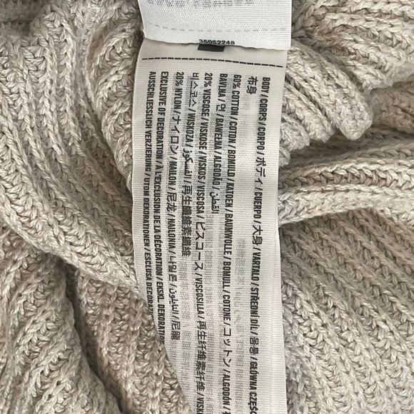 Hollister Oatmeal Crewneck Ribbed Cable Knit Long Sleeve Pullover Sweater M - Picture 7 of 7